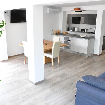 Apartment Cecil イゾラ エクステリア 写真